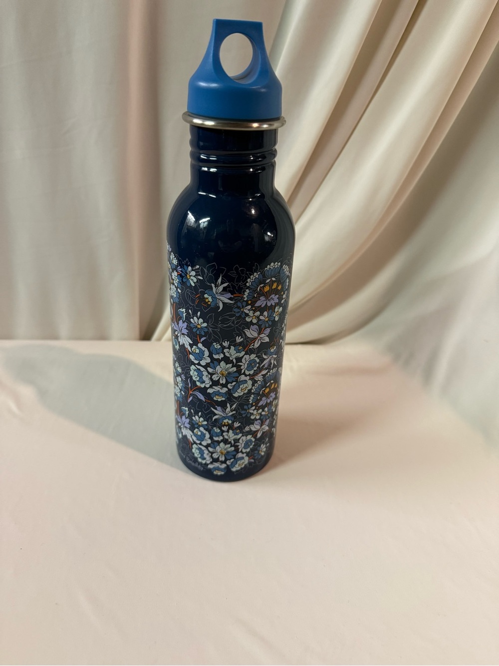 Vera Bradley Navy Floral Stainless Steel Water Bottle with Blue Loop Cap